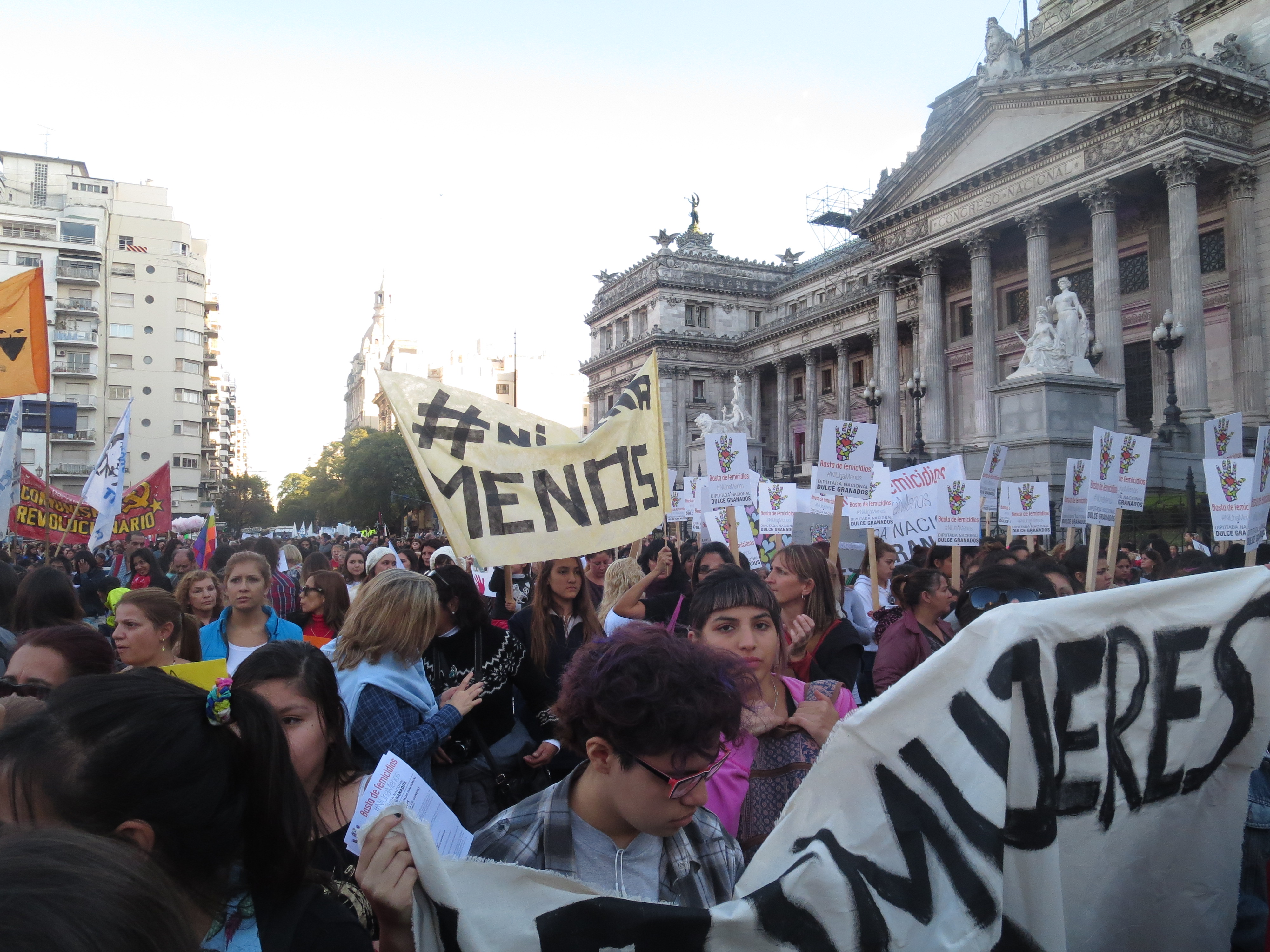 In Piazza: Basta Violenza Sulle Donne